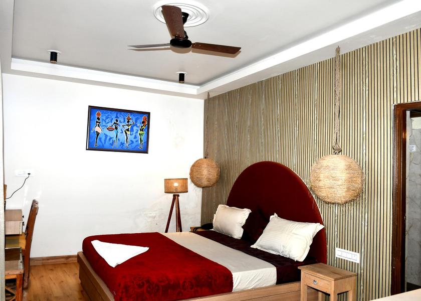 Uttarakhand Kausani Luxury Room with Balcony