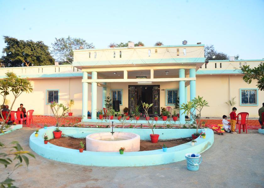Madhya Pradesh Orchha Hotel Exterior