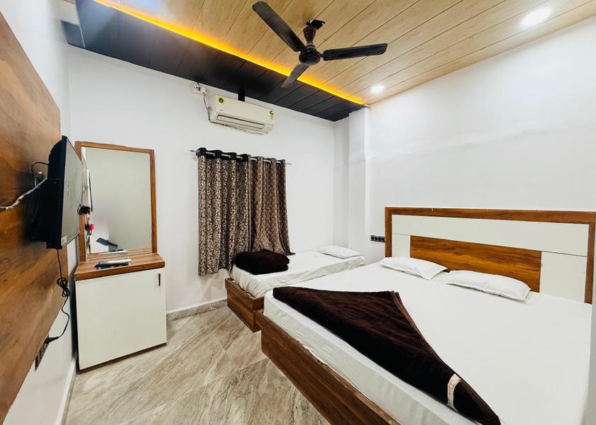 Madhya Pradesh Ujjain Deluxe Triple Room