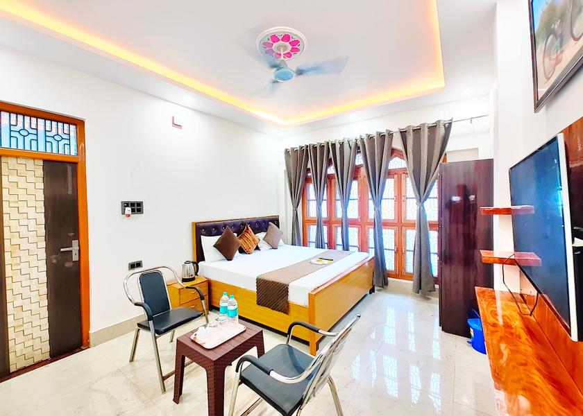 Uttar Pradesh Ayodhya Deluxe Air Conditioning Room