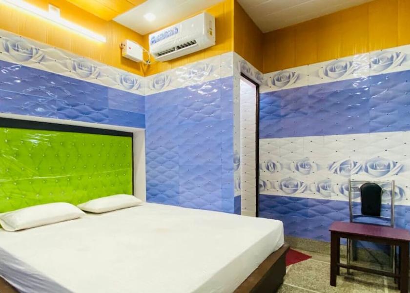 Uttar Pradesh Hapur Room