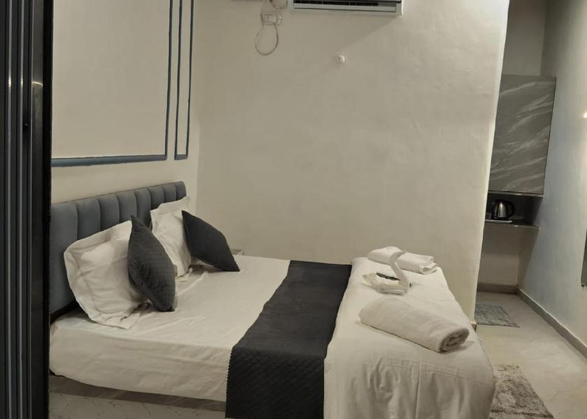 Amenity (Guest room)