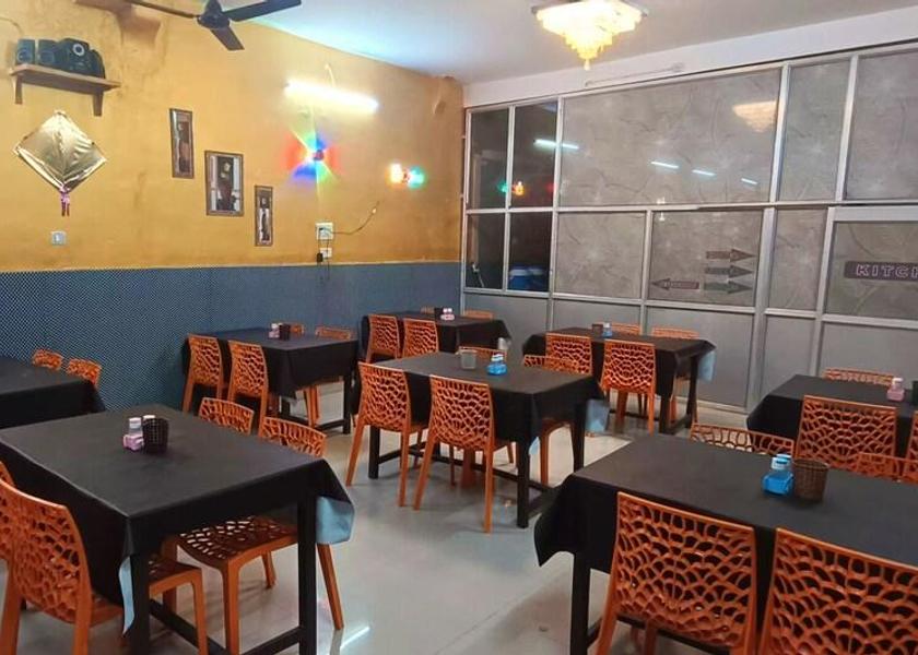 Madhya Pradesh Chatarpur Food & Dining