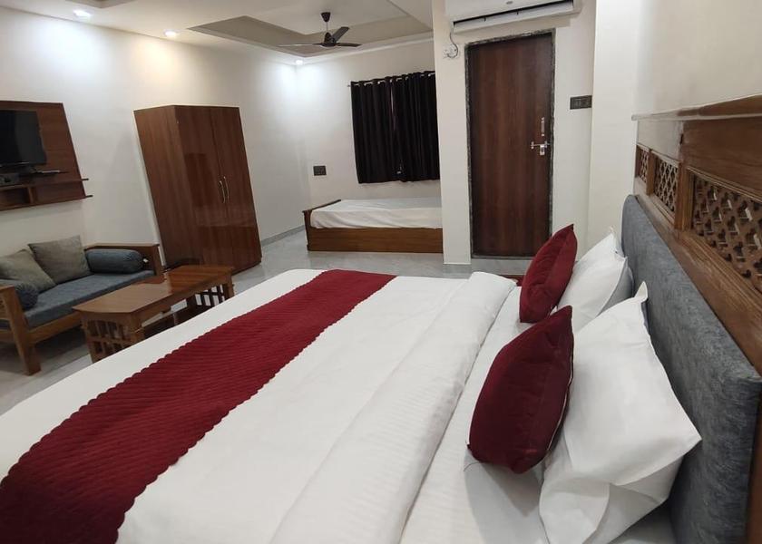 Madhya Pradesh Chitrakoot Triple Deluxe