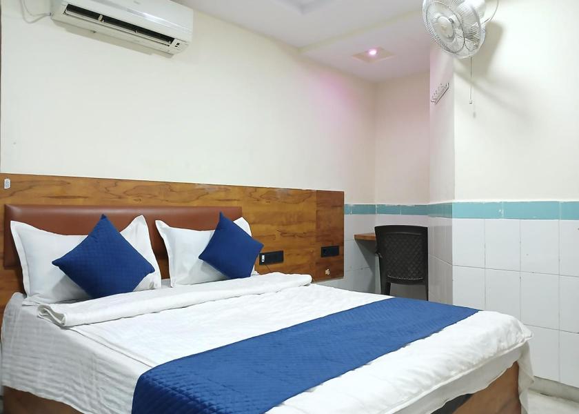 Gujarat Mehsana Deluxe Double Room