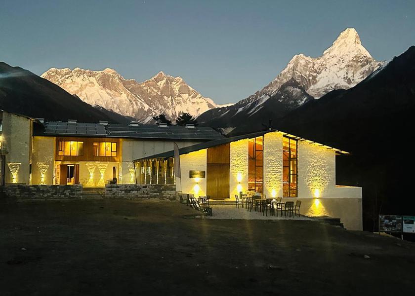 Koshi Phakding Exterior view