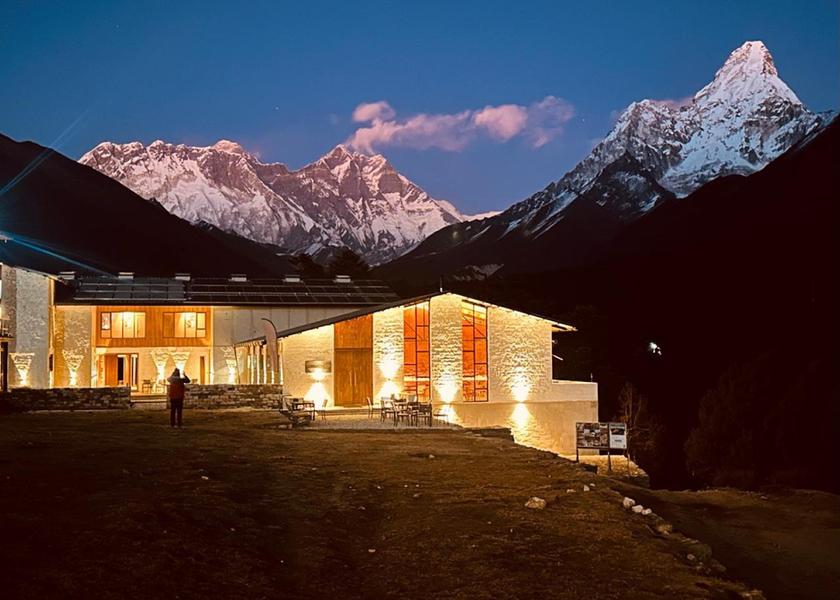 Koshi Phakding Exterior view