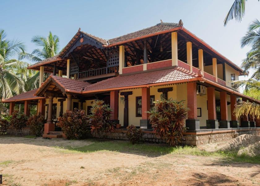 Karnataka Udupi Hotel Exterior