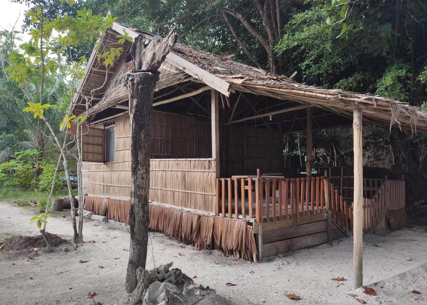 Southwest Papua Yenbeser Exterior view