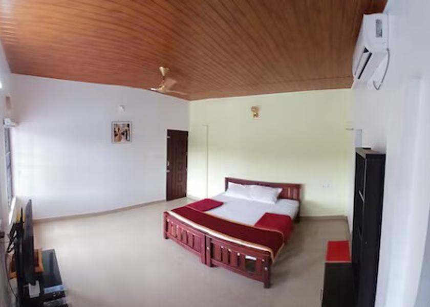 Kerala Thrissur Hotel Exterior