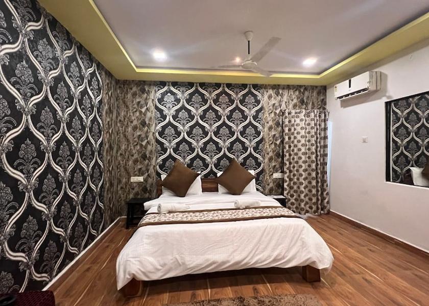 Madhya Pradesh Kanha Room