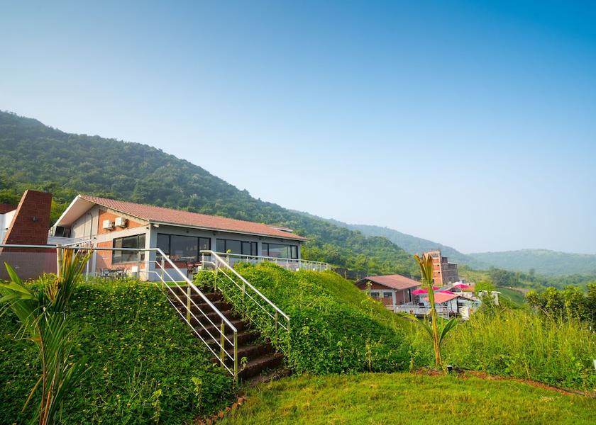 Maharashtra Shrivardhan Garden view