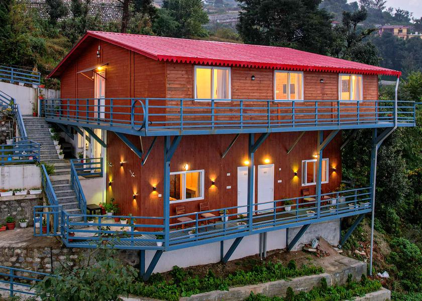 Uttarakhand Bhimtal Hotel Exterior