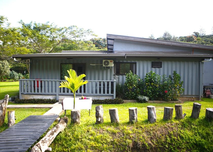 Western Division Maui Bay Exterior