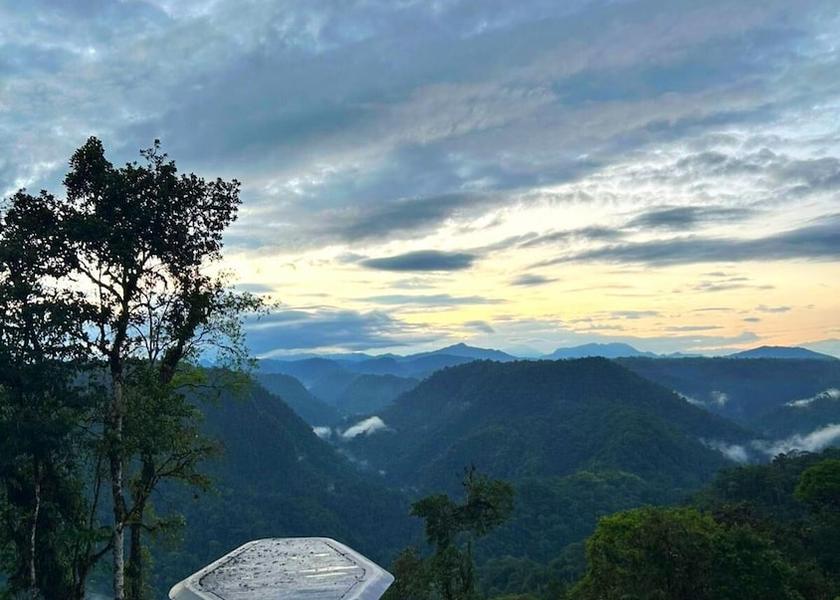 Pichincha San Miguel de los Bancos Mountain view