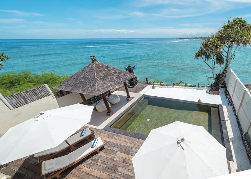 Bali Ceningan Island Pool