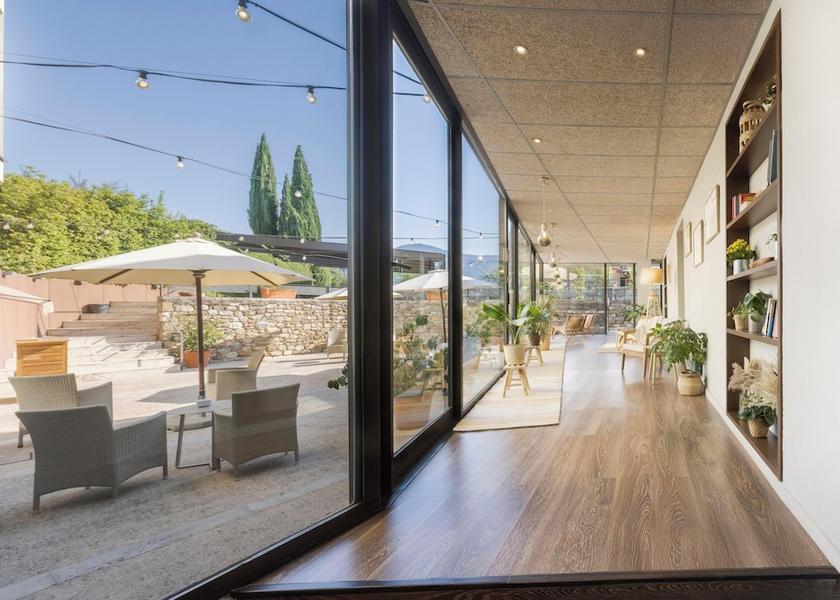 Catalonia Besalu Living area