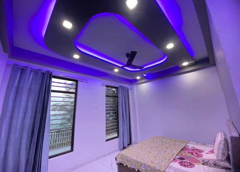 Himachal Pradesh Naina Devi Room