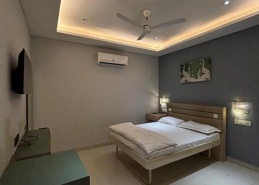 Madhya Pradesh Gwalior Room