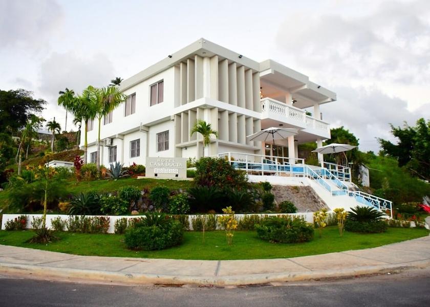 Samaná Samaná Front of property