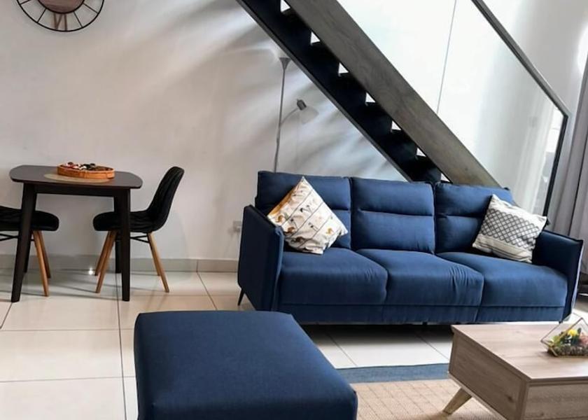  Accra Living area
