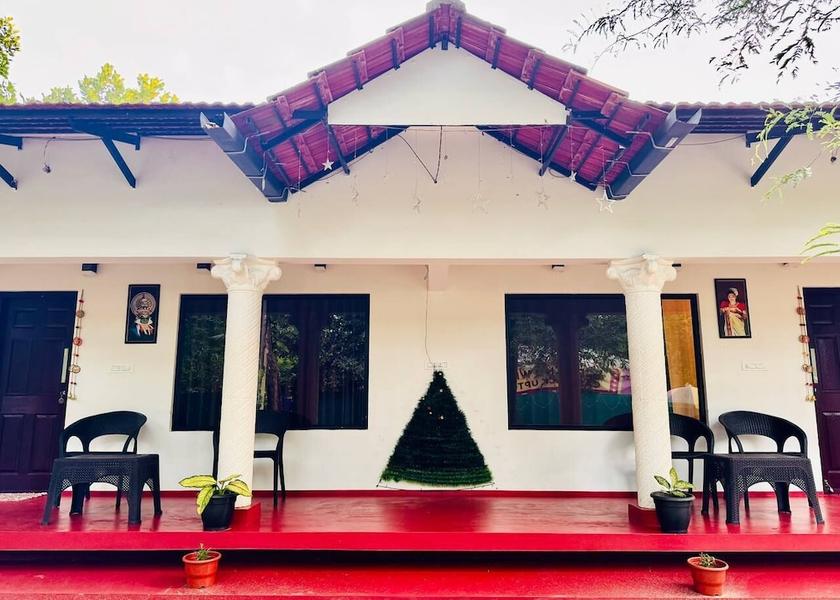 Kerala Alleppey Front of property