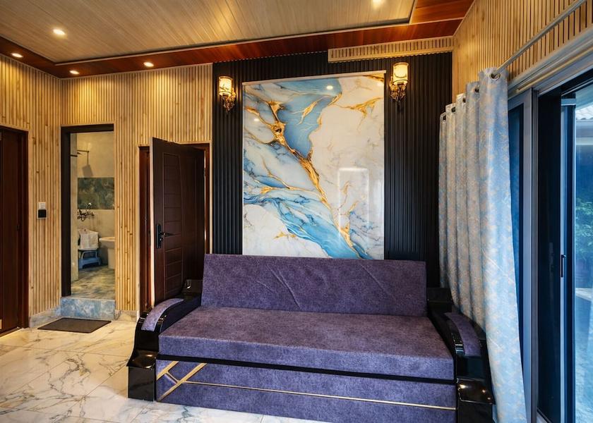 Uttarakhand Kausani Living area