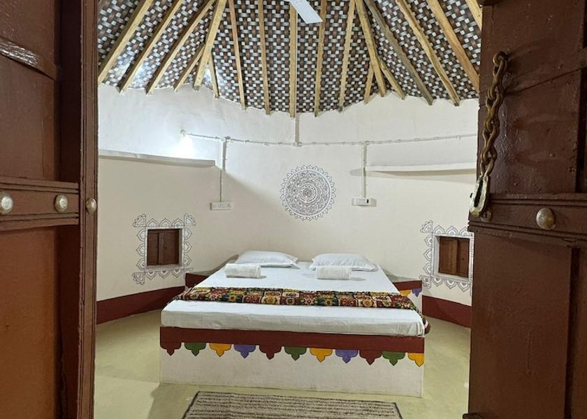 Gujarat Hodka Room