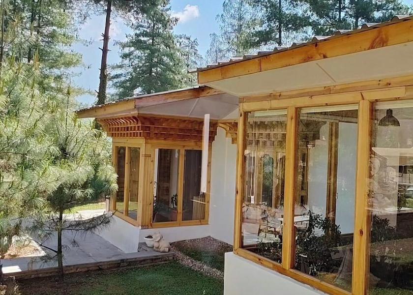 Paro Paro Exterior