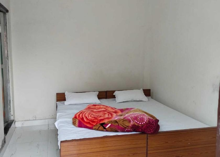 Uttar Pradesh Jaunpur Deluxe AC Room