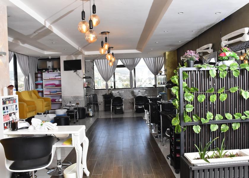 Addis Ababa Addis Ababa Nail salon