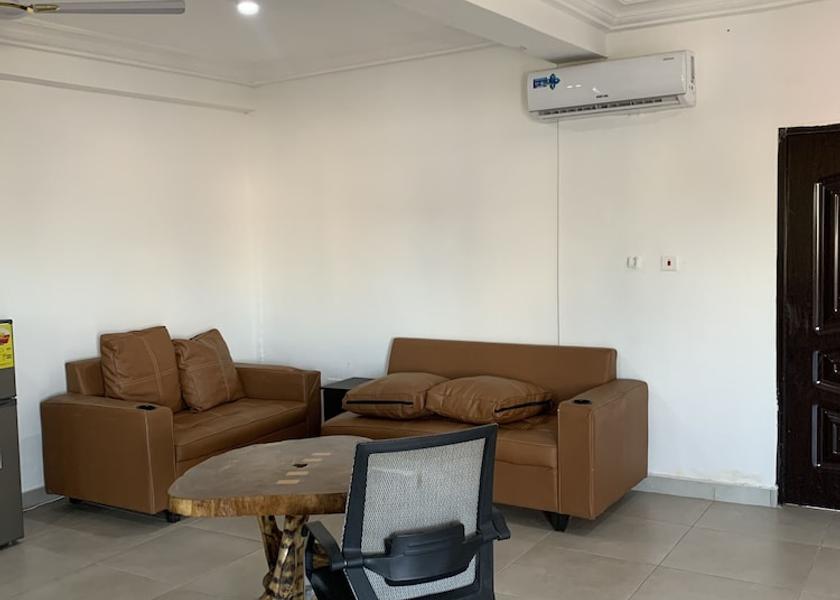  Accra Living area