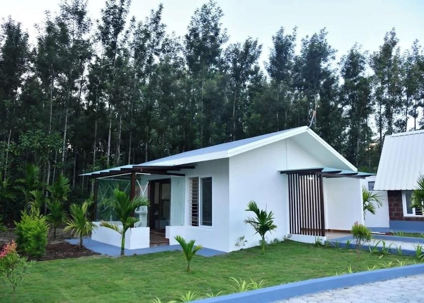 Karnataka Chikmagalur Interior entrance
