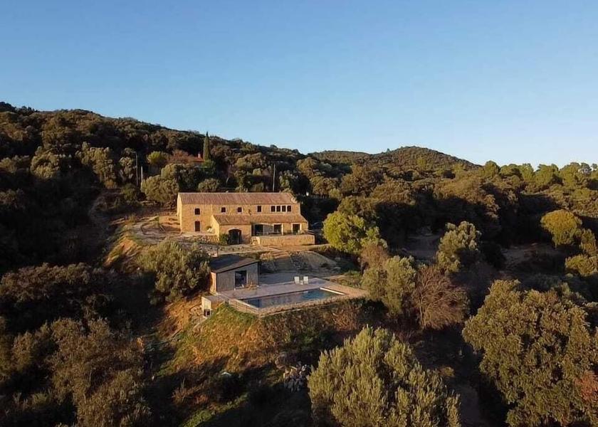Catalonia Quart Exterior