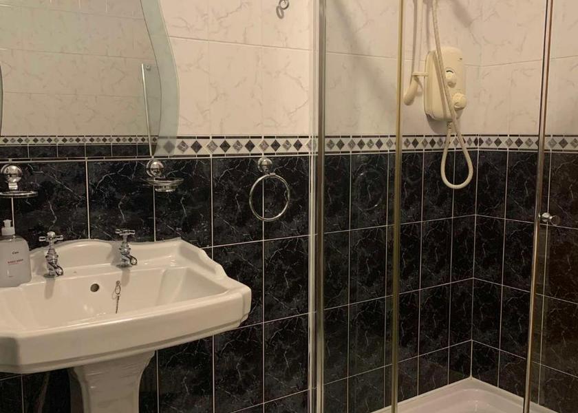 County Galway Williamstown Triple Room