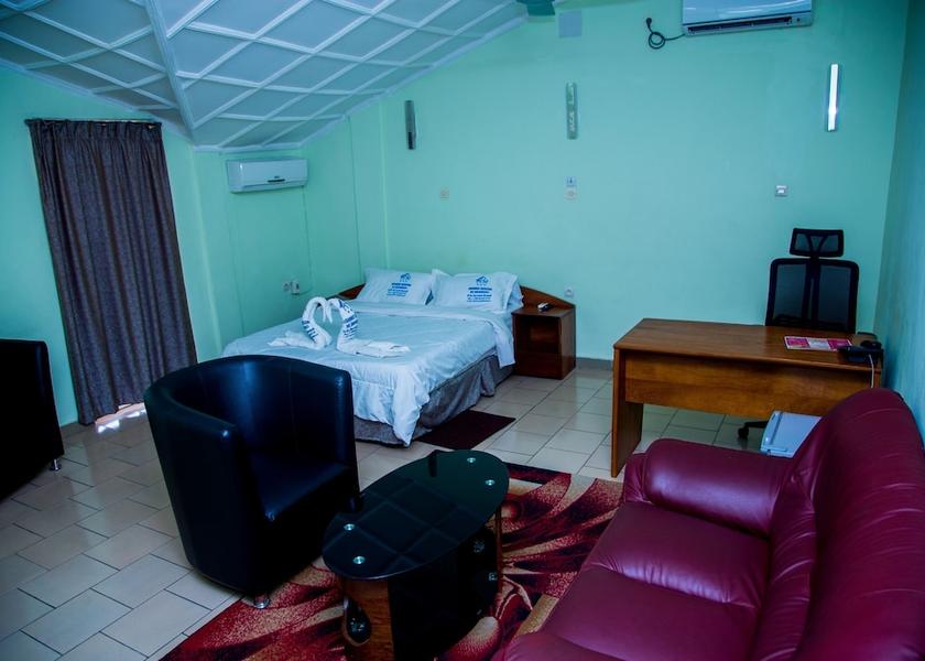 Brazzaville Brazzaville Living area