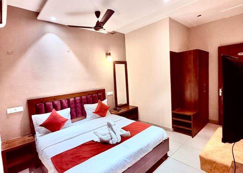 Punjab Dera Bassi Room