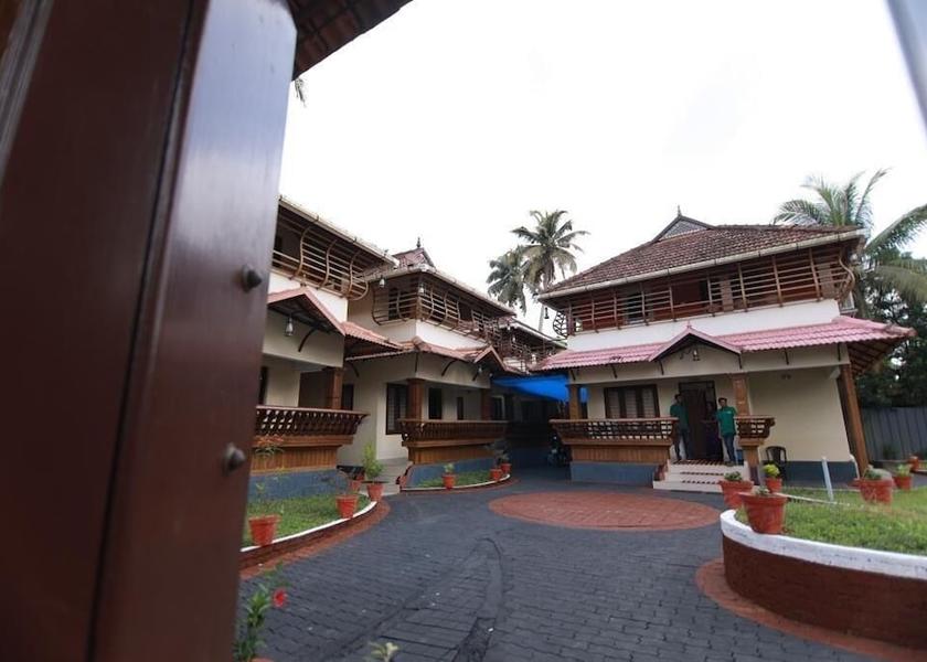 Kerala Kumarakom Reception