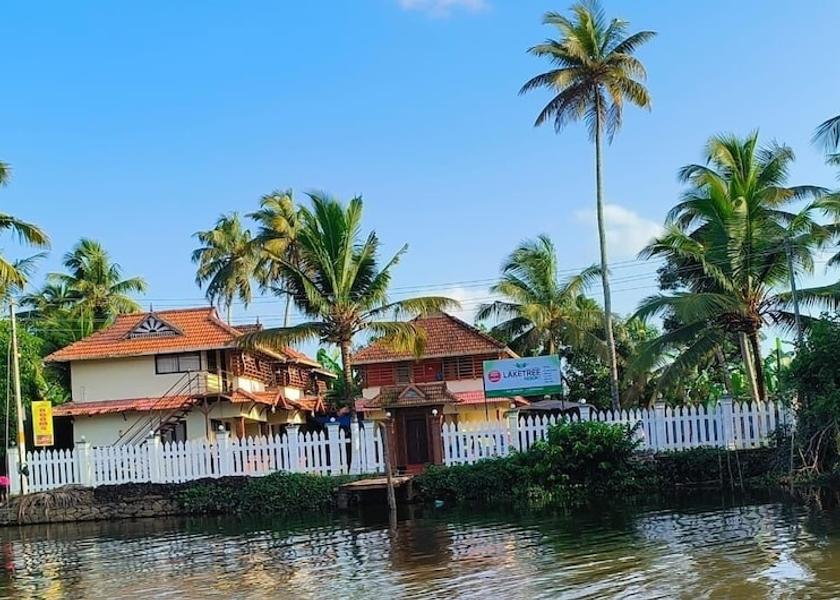 Kerala Kumarakom Exterior