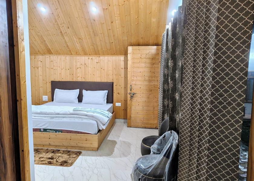Uttarakhand Uttarkashi Room
