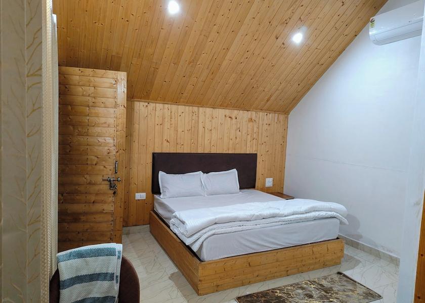 Uttarakhand Uttarkashi Room