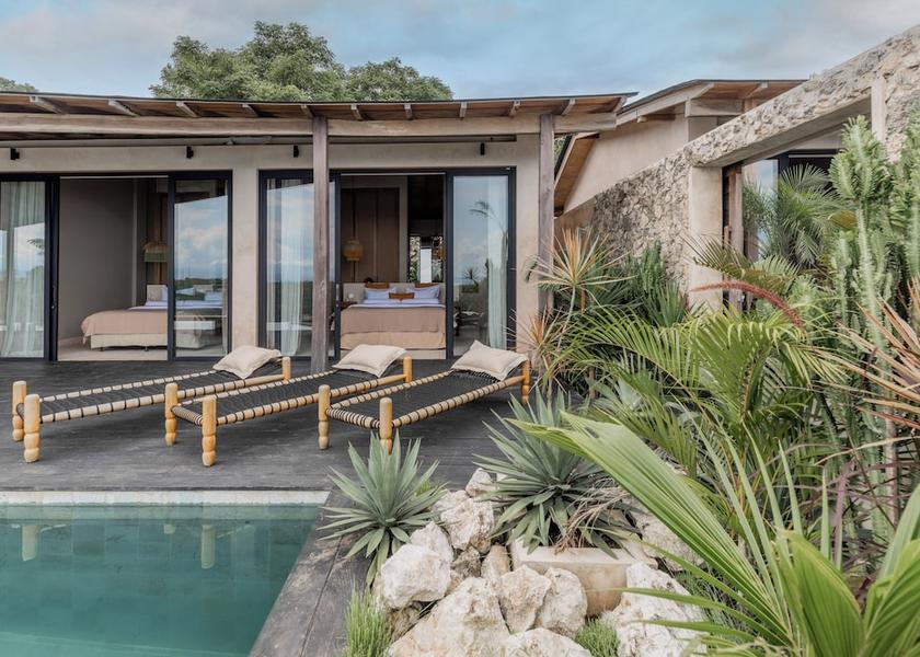 Bali Ceningan Island Sundeck