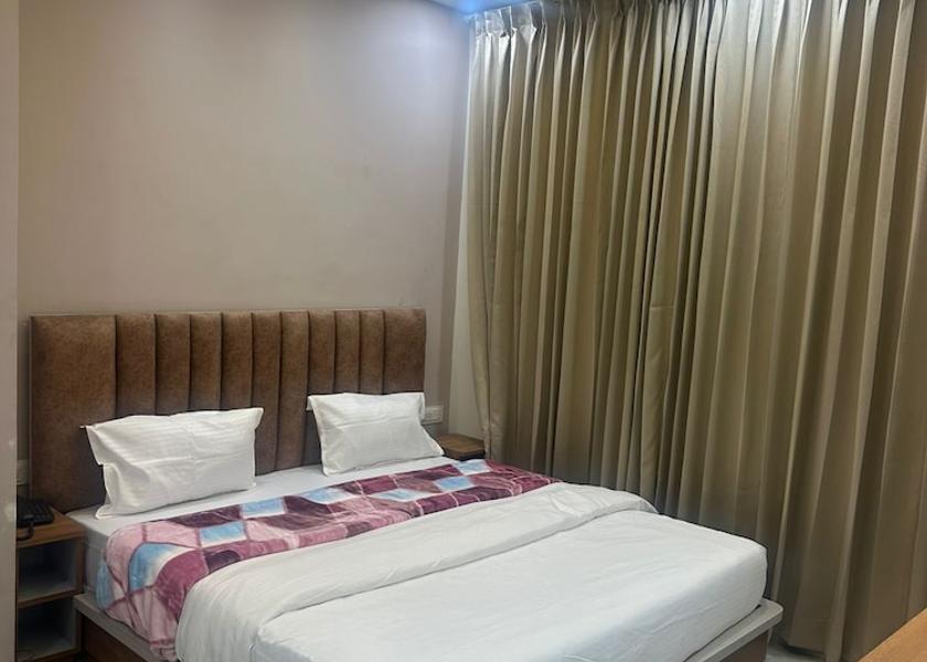 Himachal Pradesh Baijnath Room