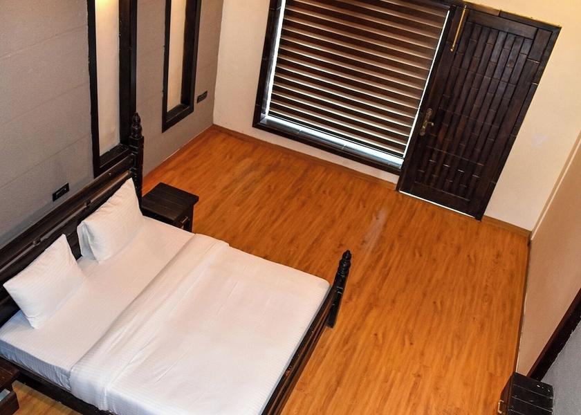 Uttarakhand Ramnagar Room