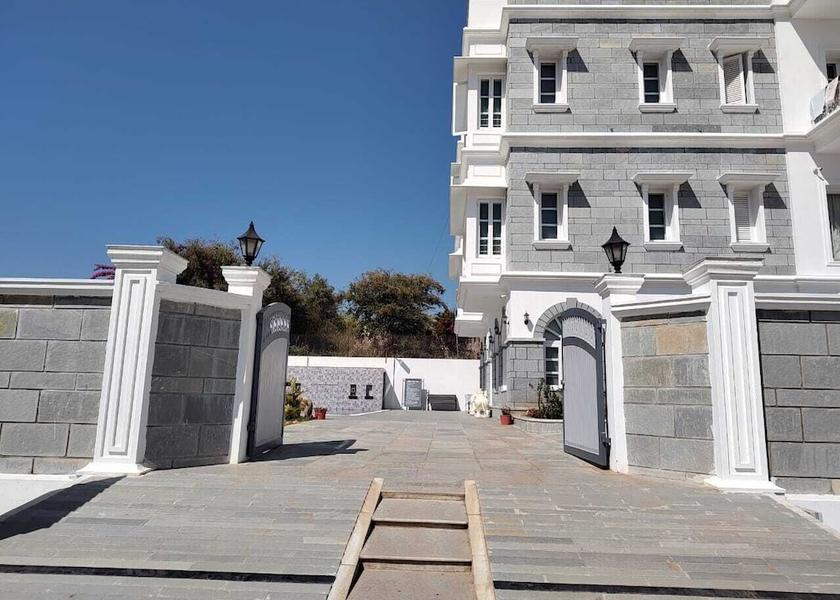 Rajasthan Udaipur Property entrance
