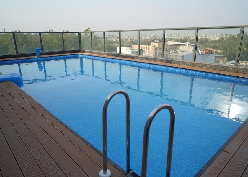 Punjab Zirakpur Rooftop pool