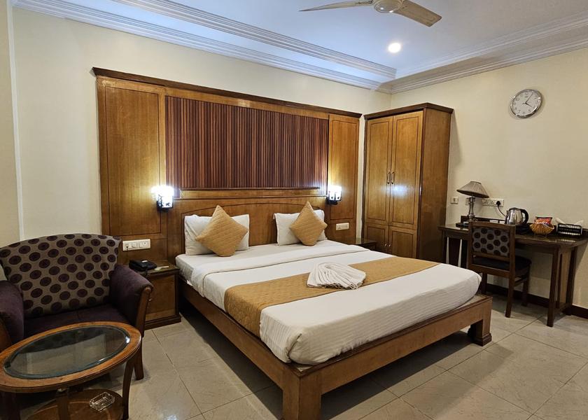 Andhra Pradesh Visakhapatnam Business Room with King Bed