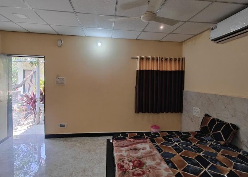Gujarat Sasan Gir Room
