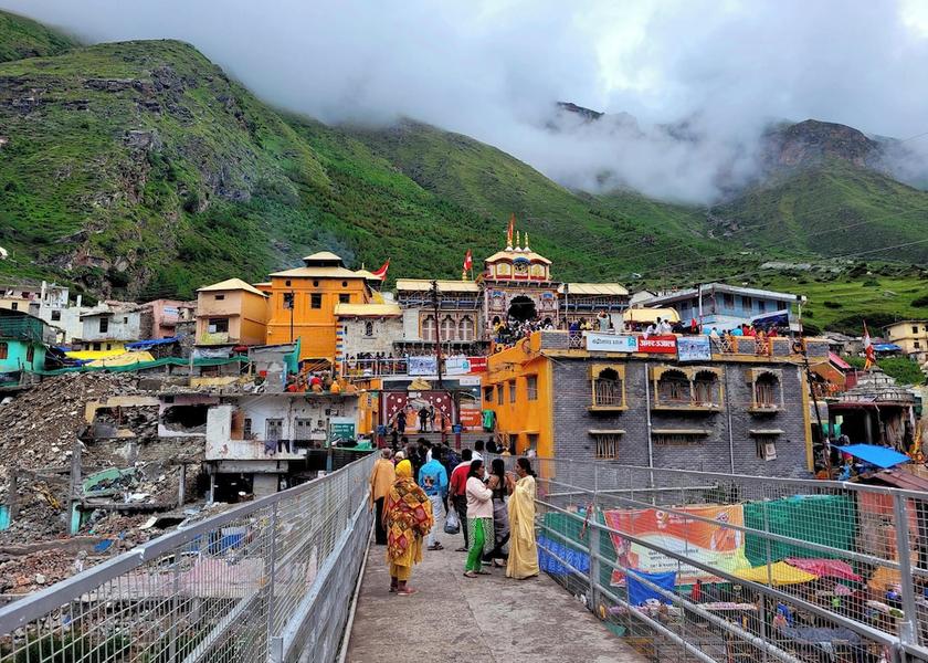 Uttarakhand Badrinath Exterior