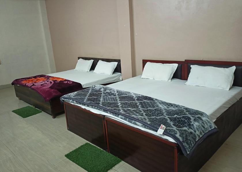 Madhya Pradesh Datia Family Room